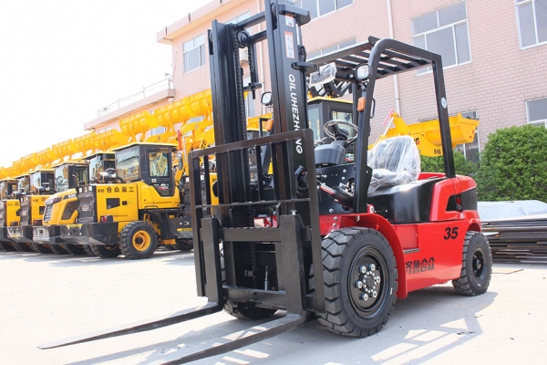 內燃叉車都有哪幾種您知道嗎?